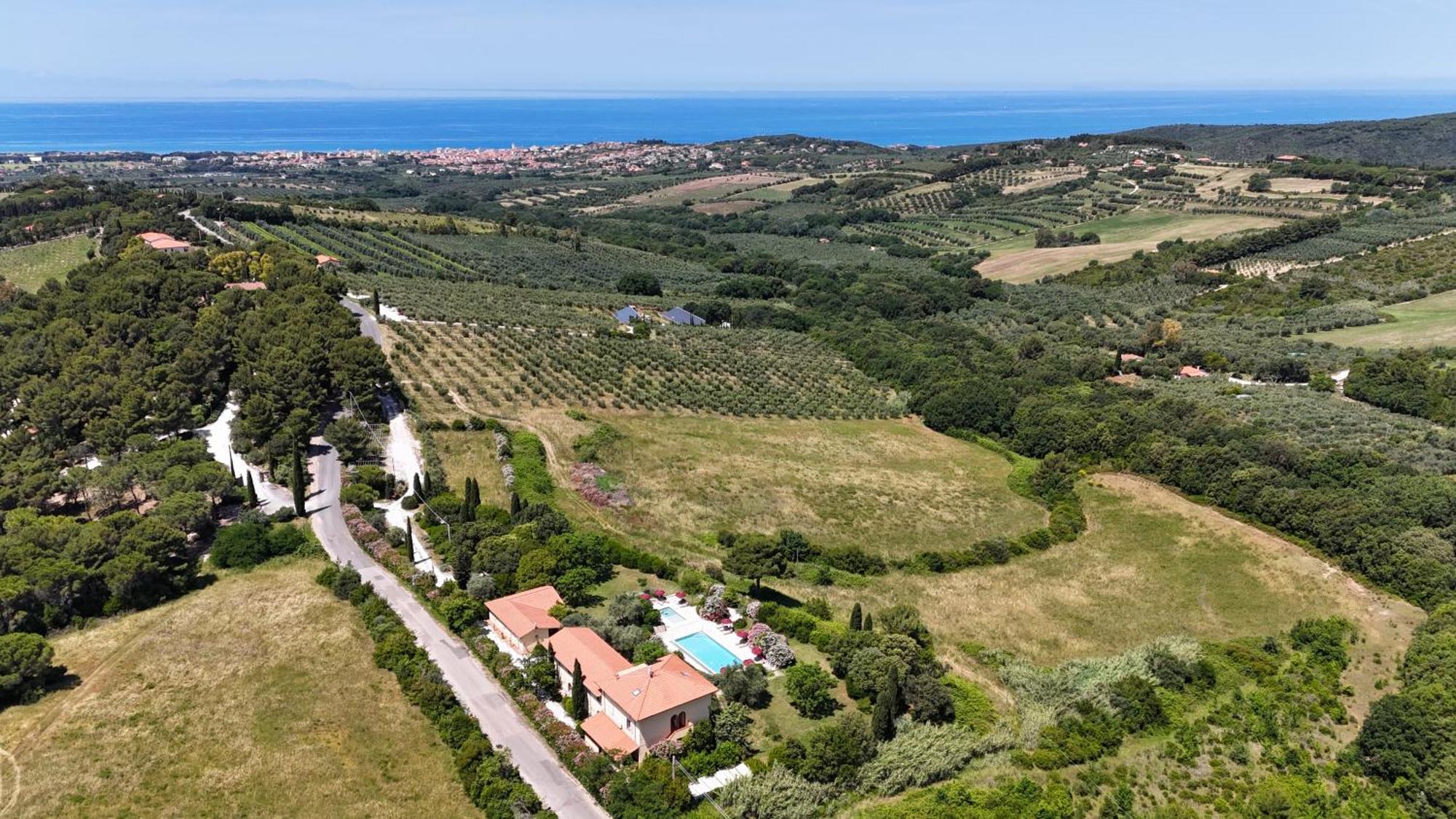 La Muccheria San Vincenzo Buitenkant foto